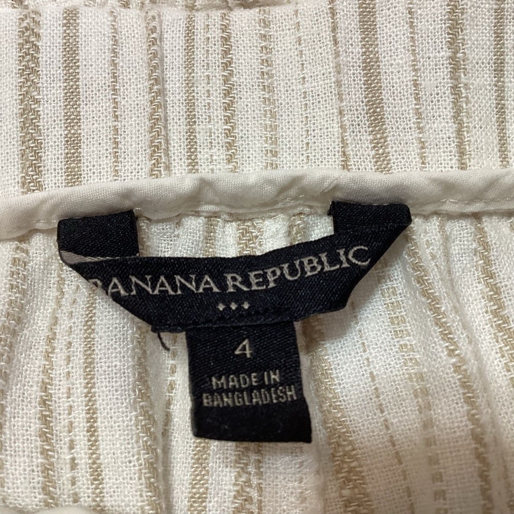 Banana Republic Factory Linen Blend Striped High-Waisted Shorts with Belt 4 - Picture 3 of 9